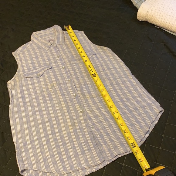 Solutions button down shirt size small - Picture 2 of 13